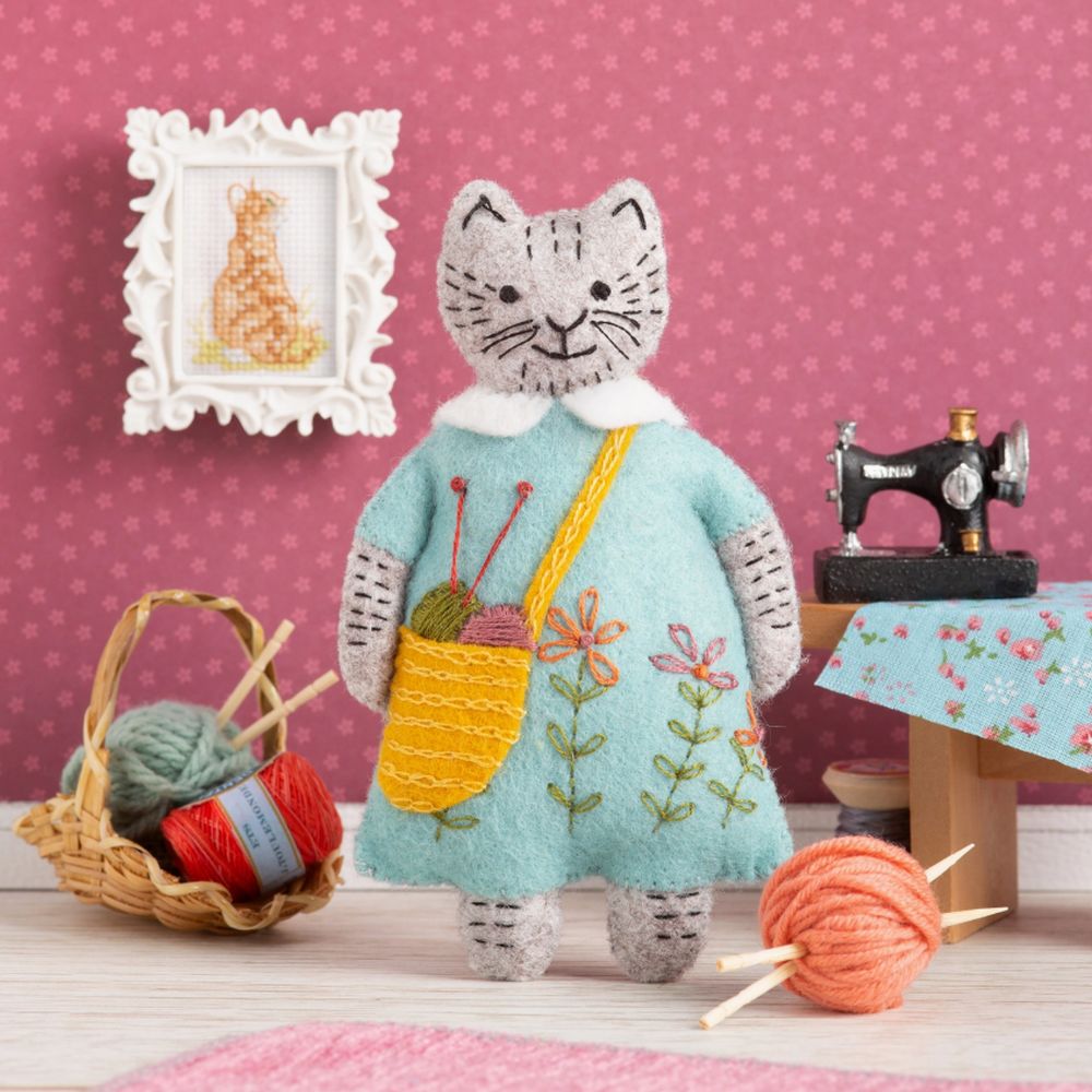 Mrs Cat Loves Knitting Craft Kit